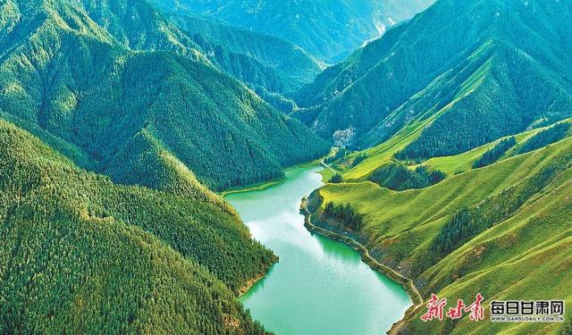 【图片新闻】雨后的祁连山国家公园民乐县海潮坝段风光旖旎