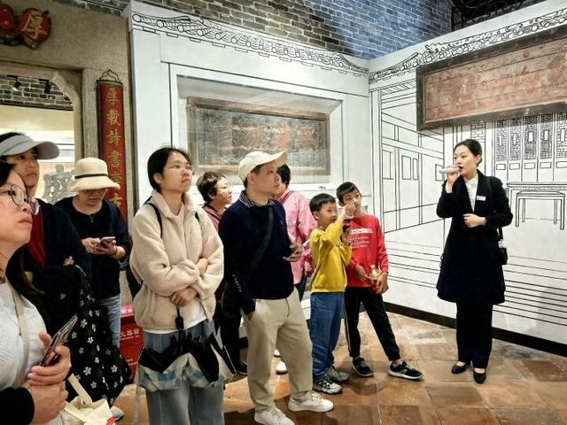 百余名全运会参与者免费畅游深圳