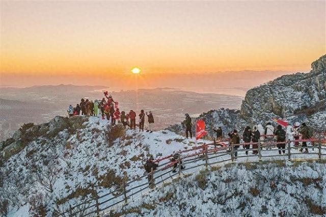 二〇二六登高 迈出新年第一步 赴山野之约 大连人步履向上