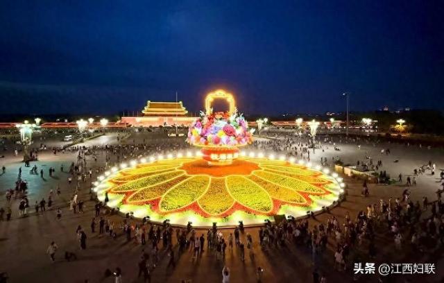 绝美！天安门广场“祝福祖国”巨型花篮完美亮相！