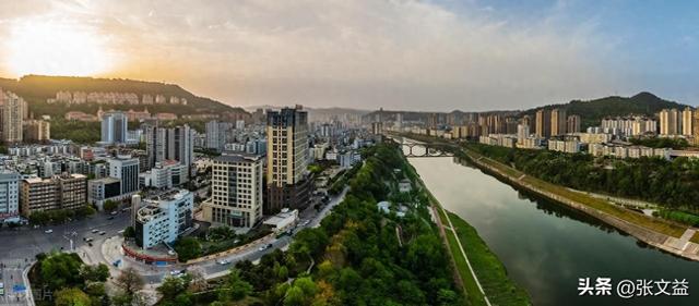 巴中2025年文体活力爆发，国家级赛事不断，明星都往这里跑