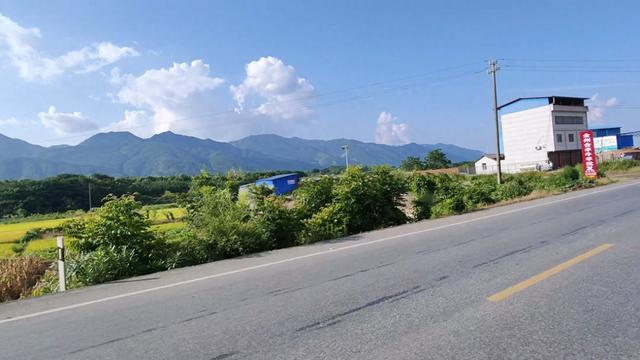 摩旅夫妻的在路上：从晴空万里到暴雨倾盆，我们在山水间读懂彼此