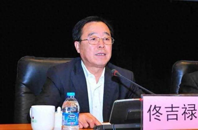 突发！中国铁塔前董事长佟吉禄及其家人失联，背后疑云重重