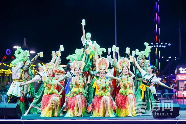 上合组织成员国艺术节暨青岛国际啤酒节“上合周”活动启幕