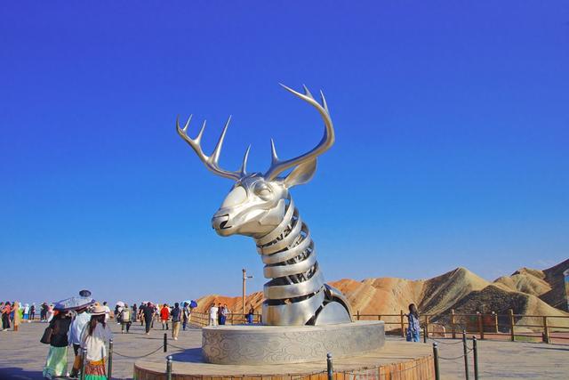 张掖七彩丹霞，一处“被上帝打翻的调色盘”，看大自然的鬼斧神工