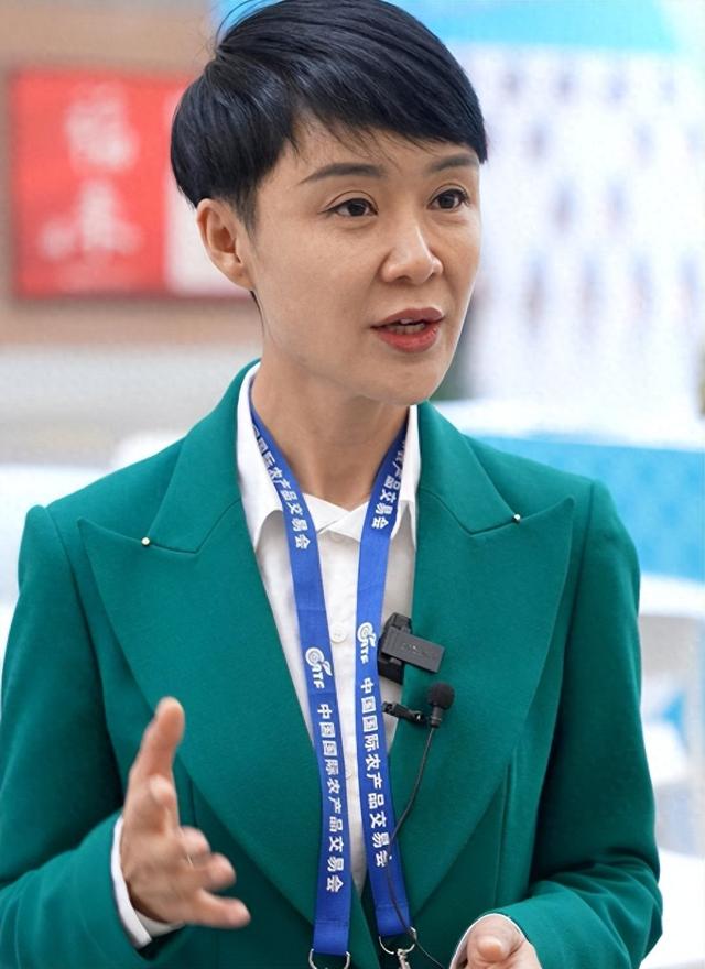 贺娇龙去世仅8天，令人担心的事还是发生了	，于适、吴京受牵连