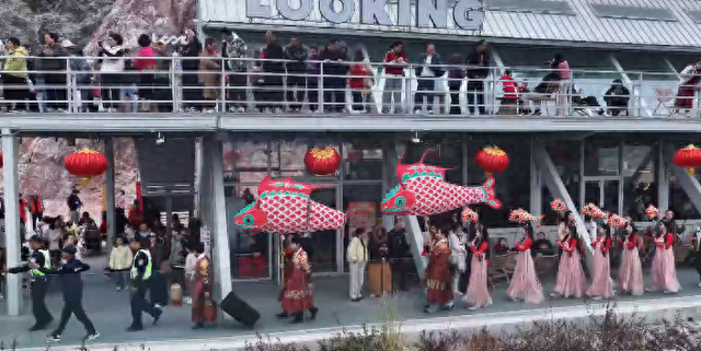 游客接待量同比增长超138%！多样玩法点燃南山镇“新春热”