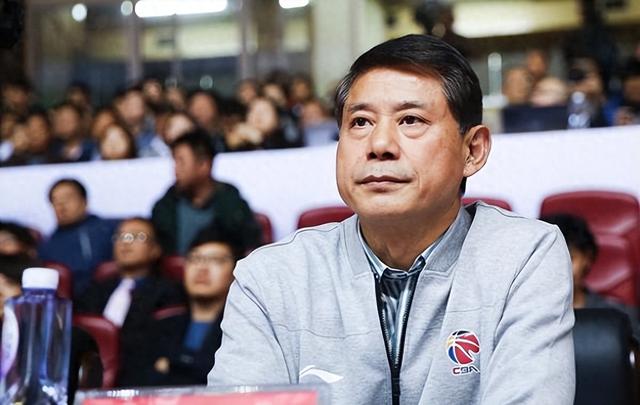 毁了王治郅，逼姚明退役，他凭一己之力让中国篮球倒退了二十年！