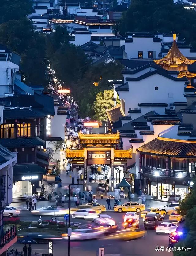 为啥说南京夫子庙的美食，几乎都是外地老板忽悠外地游客的？