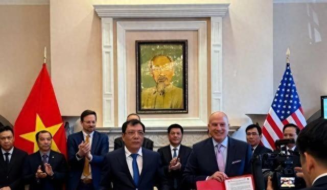 日本撑不住了！越南撑不住啦！韩国也撑不住啦，走近美国被敲警钟