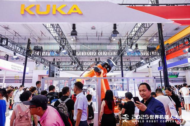 2025世界机器人大会观察：人形机器人销量火爆，可工业机器人巨头仍不下场