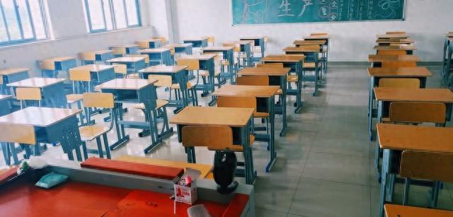秋季来了，多地学校发布放假通知，连休5天