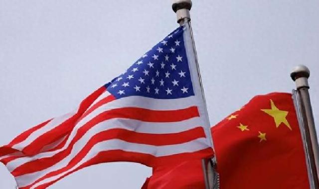 历史性一幕发生，阅兵刚结束，特朗普就发来祝福，日本天塌了