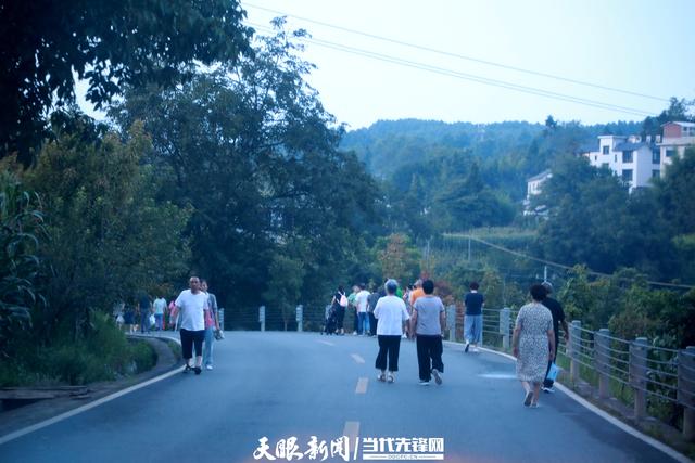 【高质量发展调研行】夜访大荒坡