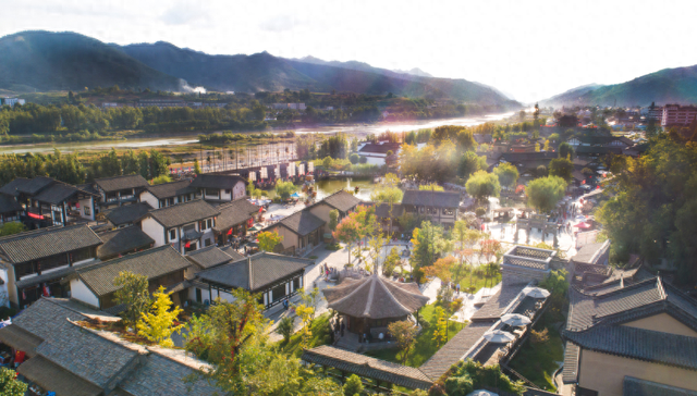 诸葛古镇冬日福利预告来啦！直播互动抽门票，文创盲盒藏惊喜