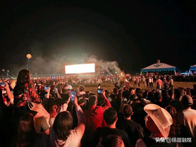 篝火晚会“燃”情相约！开启草原狂欢之夜！