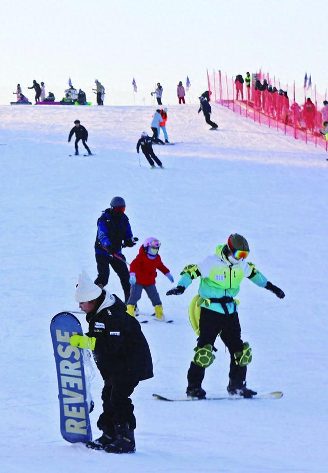 齐齐哈尔：明月岛“打卡”欢乐多