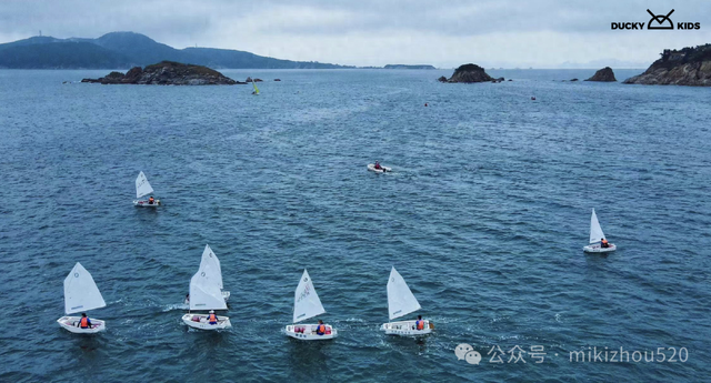 夏天就要结束，8月帆船营最后几个名额，在线抢…