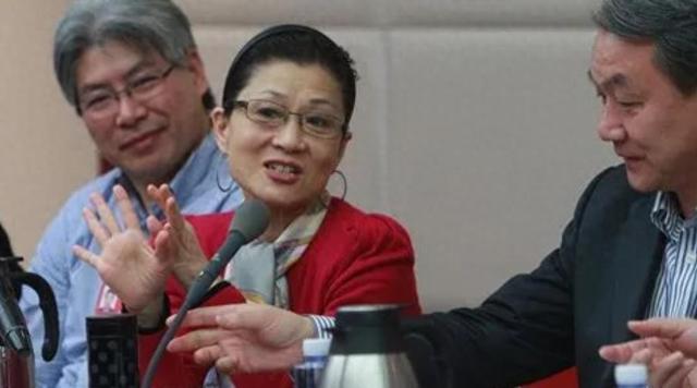朱燕来：朱镕基唯一的女儿，中国人大毕业，现年69岁仍奋斗在一线