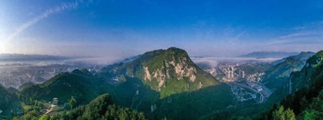 何以重庆｜黔江：跨越深V