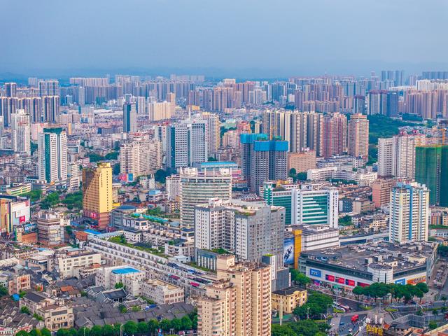 我是山东大学生，在青海待了七天，忍不住想说青海的4点印象。