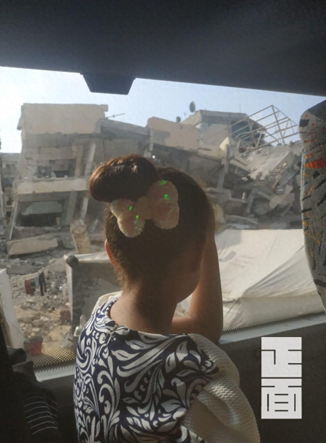 一个加沙家庭的循环日常：在枪声与废墟中，寻找食物与水
