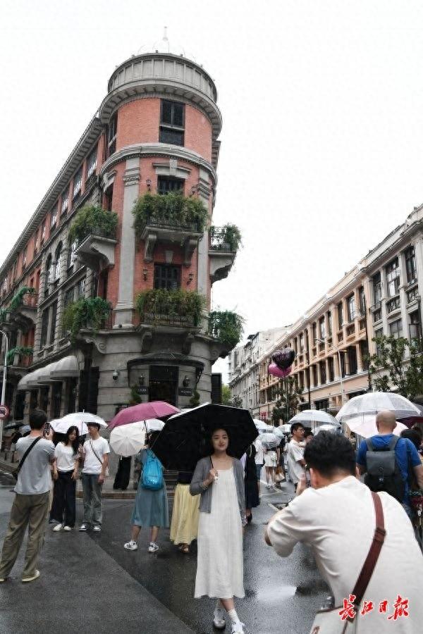 来一场说走就走的旅行，天凉了来武汉吧