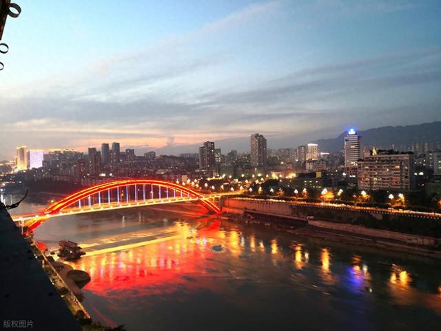 四川未来吃香的城市，不是达州、泸州，或将成下一个“成都”