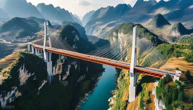 “世界第一高桥”能有多好玩？一起瞧瞧桥→