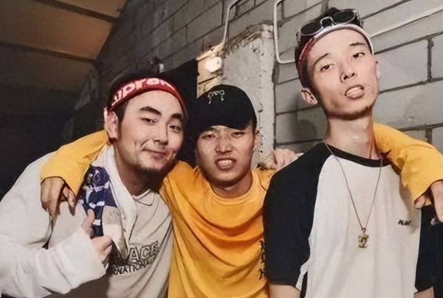 弃硅谷高薪不赚反出道？3人顶尖学府毕业搞说唱，9年巡演近百场