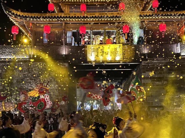 “一尾鱼灯”点亮乡村文化