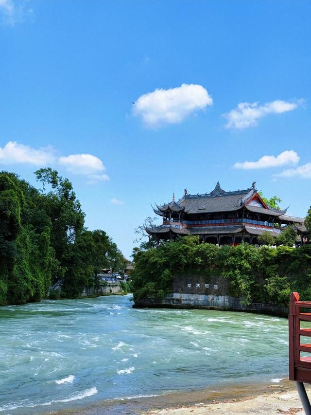 世界上只有中国四川省成都市才有的全球“独一无二的10大奇景”