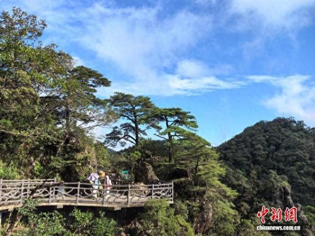 “两个融合”双轮驱动 湖南郴州点靓“山水画卷”