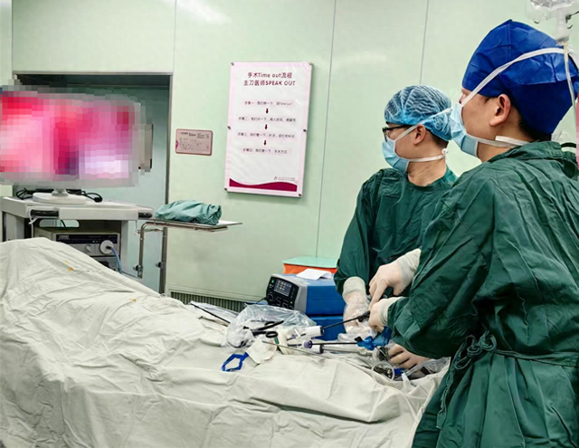 初三女孩肚子越来越大，做完检查妈妈当场吓蒙……