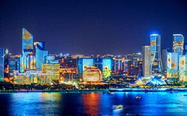 看了新加坡媒体的披露，我才知道，中国已经没必要向世界证明什么