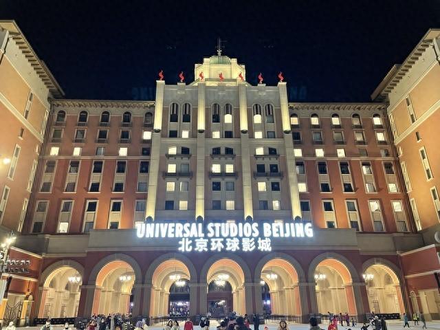 北京秋天的盛宴：从胡同烟火到乡村丰收，带你最温暖的季节魅力！