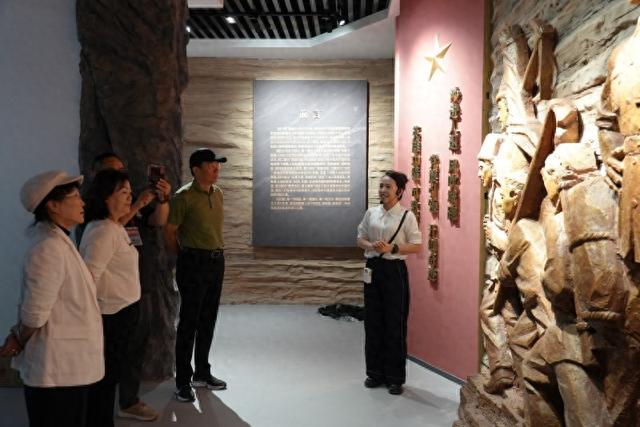 自治区旅行社协会组织骨干企业考察和田 助力秋冬季旅游线路开发