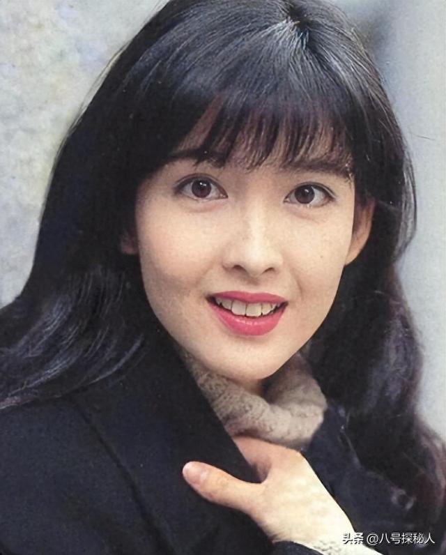 被戴8次绿帽子，3次被捉奸在床，这就是我们“玉女”守卫的爱情