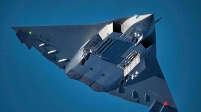 美媒选半世纪最强战机！歼-36凭何击败歼-50	，颠覆性设计改写规则