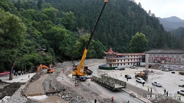 装配式钢桥架设完成！兴隆山景区红叶季时有望开门迎客