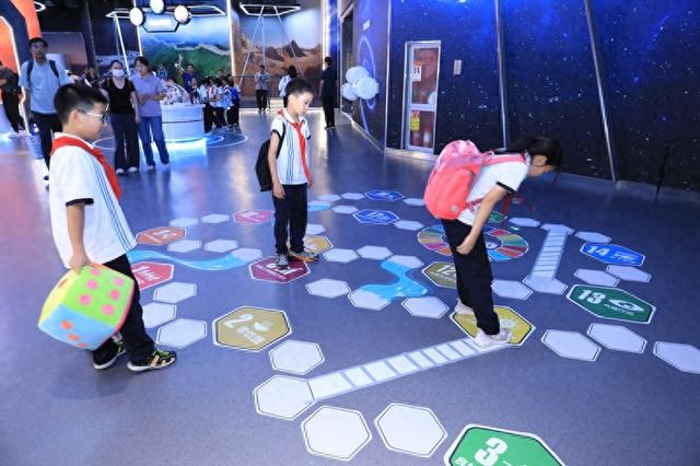 北京科学中心主展馆四层展厅焕新开放