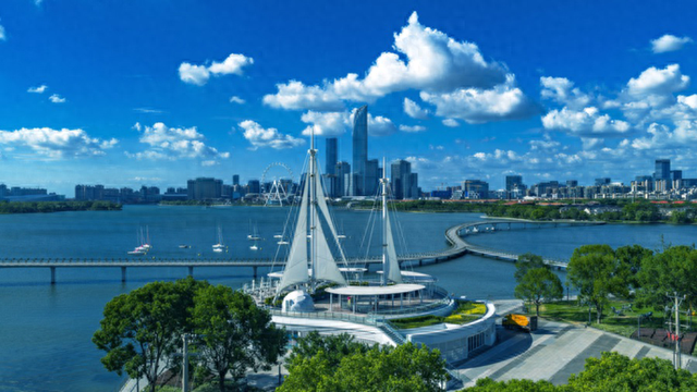 动静相宜浪漫无限！原来你是这样的金鸡湖