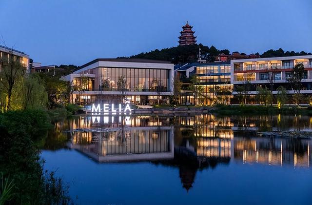重庆美利亚酒店：西班牙风情邂逅山城秘境，解锁城中度假新体验