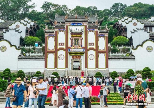 屈原故里秭归：屈风楚韵引客来