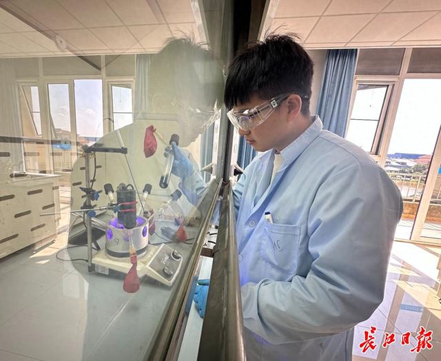 用太阳光催生芳香醛，全球首个光催化氧化项目年内孵化落地