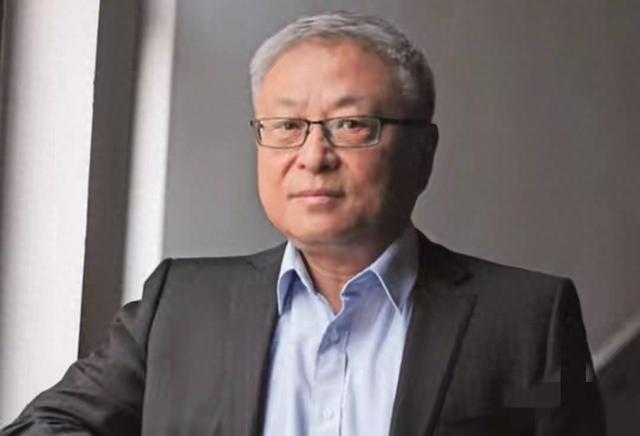 北京香山论坛期间，清华大学教授阎学通与一名以色列军官正面交锋