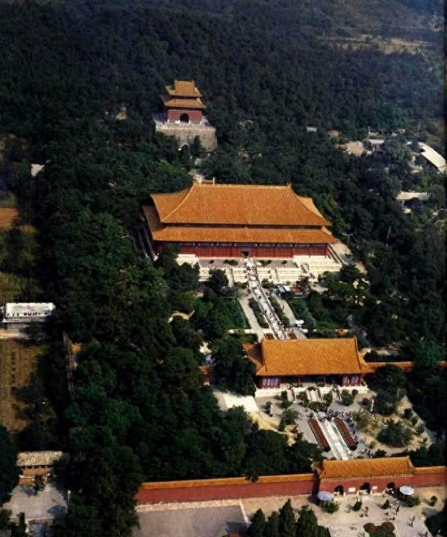 80年代，航拍视角下的北京城，太壮观了！