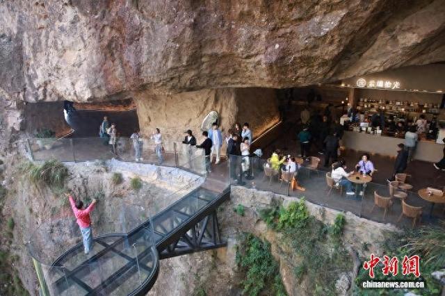 文旅观察：雁荡山悬崖咖啡何以摘得室内设计界“奥斯卡”？