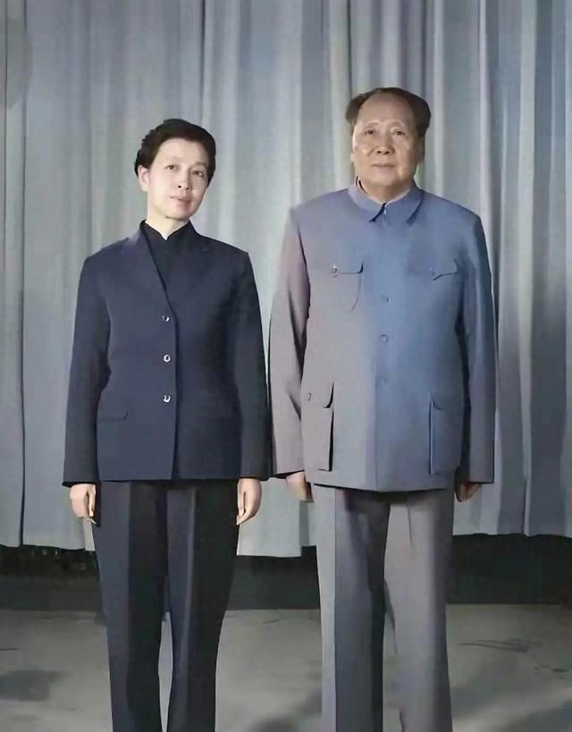 这可是伟人和夫人的真容,不是演员扮的!有张超罕见还珍贵的照片
