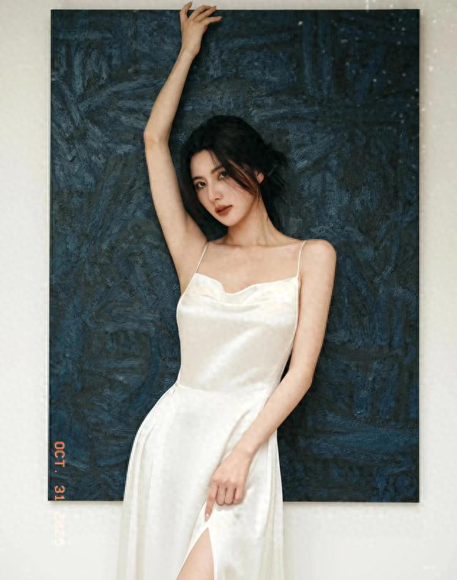 陈米麒 真是太好看了，身姿婀娜气质优雅，灵动美牟格外动人。